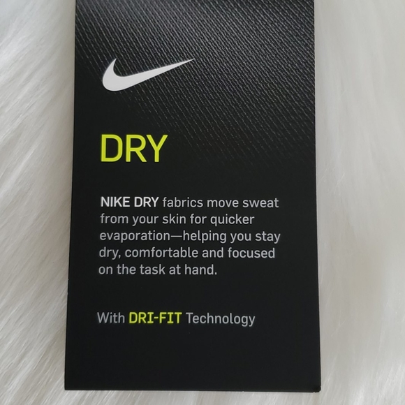 NIKE DRI-FIT WOMEN'S TOP SIZE M - Picture 7 of 8